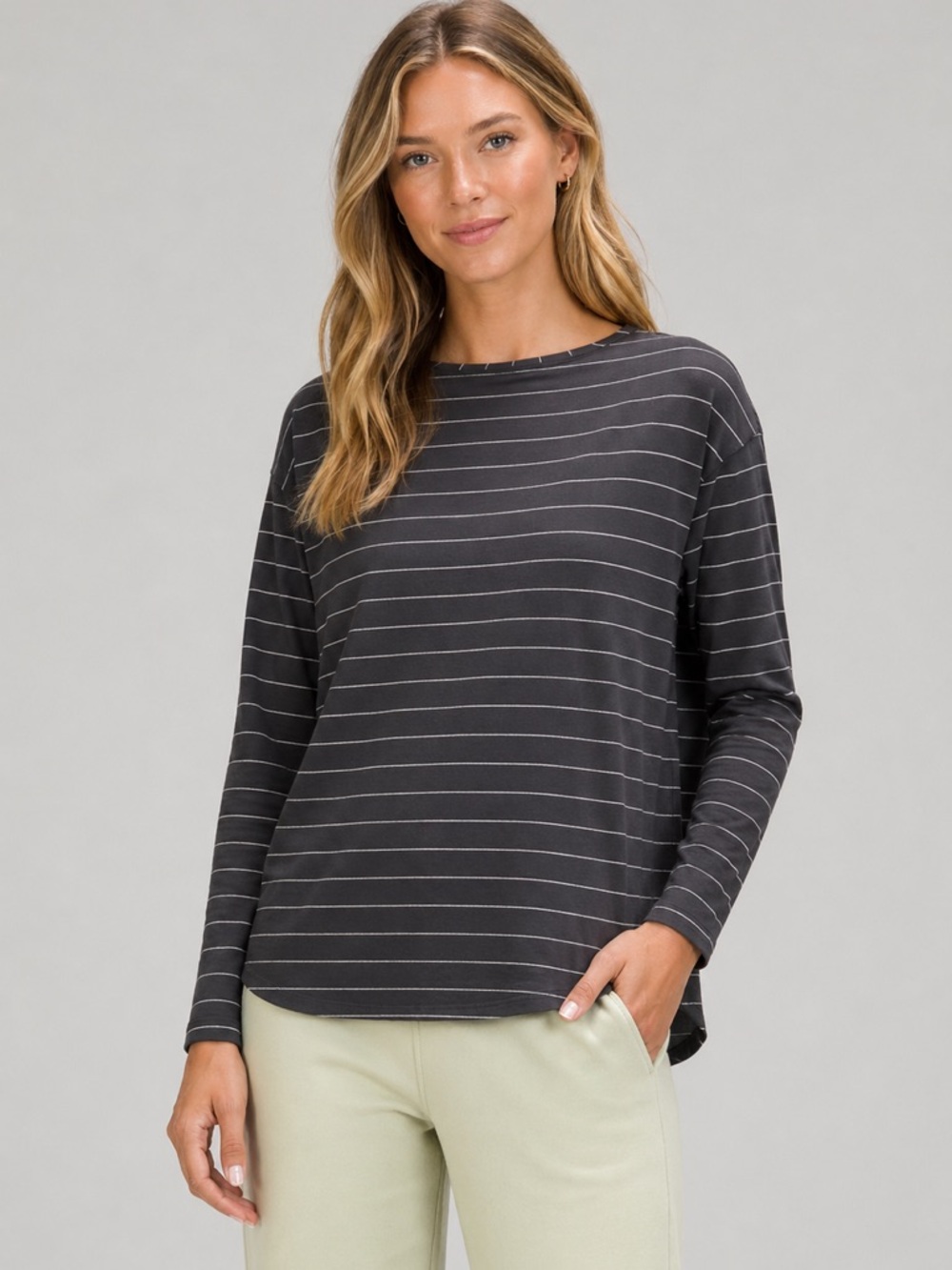 Lululemon Back in Action Long Sleeve Shirt
Short Serve Stripe Graphite GreyWhite